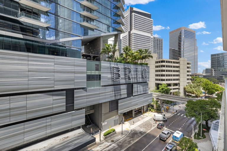 Exterior & Views 2, Luxury Suites in Brickell, Miami-Dade