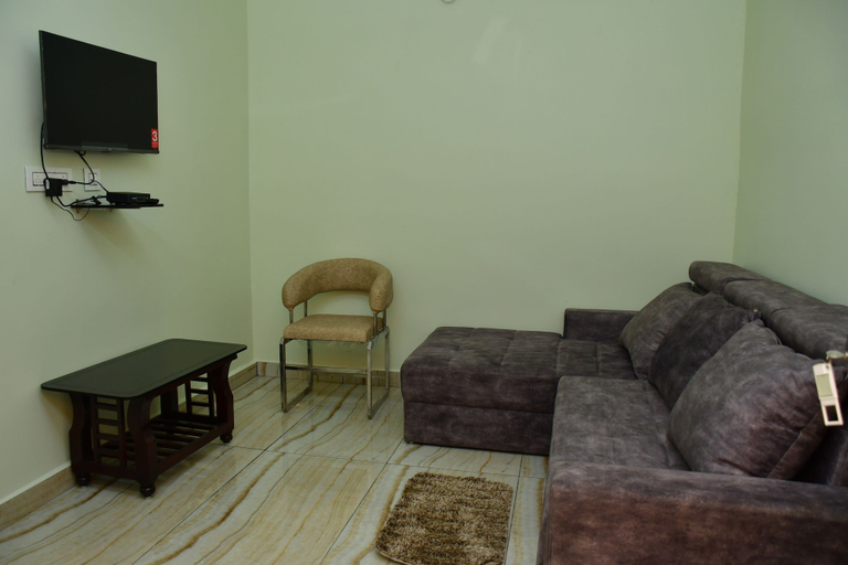Others 4, Kavuri Grand, Guntur