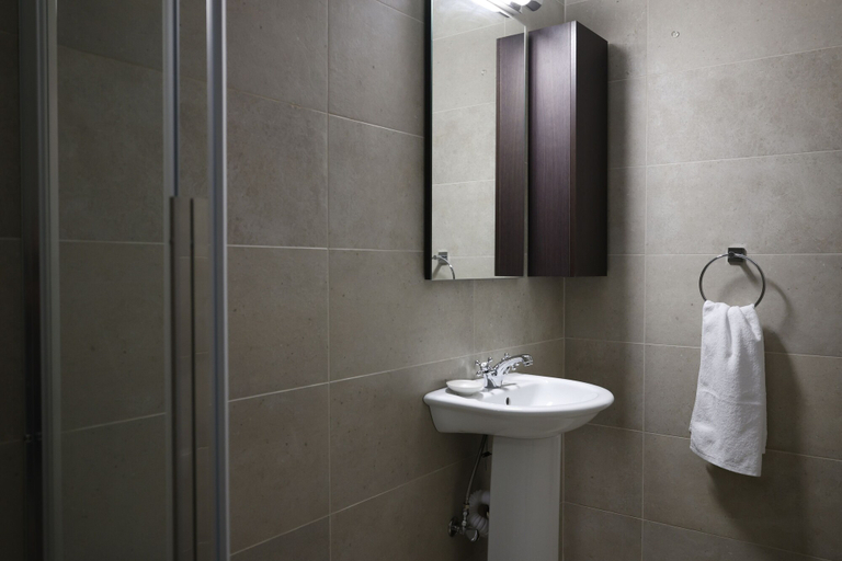 Bathroom 4, Rifugio Retreat BedBreakfast