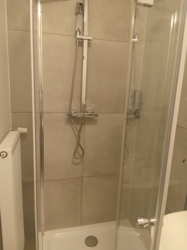 Bathroom 5, Hotel Dona, Rheinisch-Bergischer Kreis