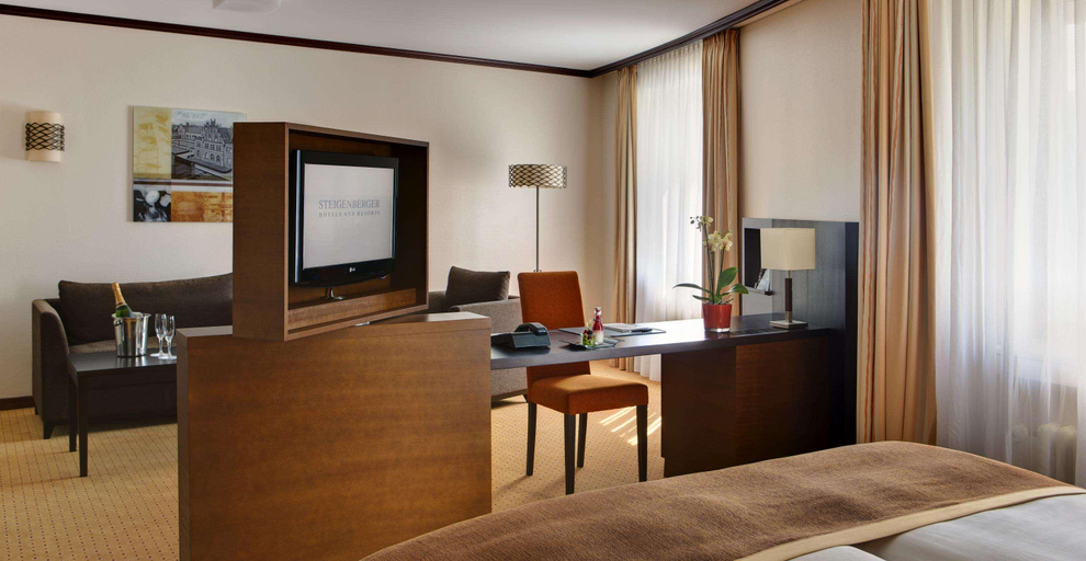 Bedroom 4, Steigenberger Hotel Dortmund, Dortmund