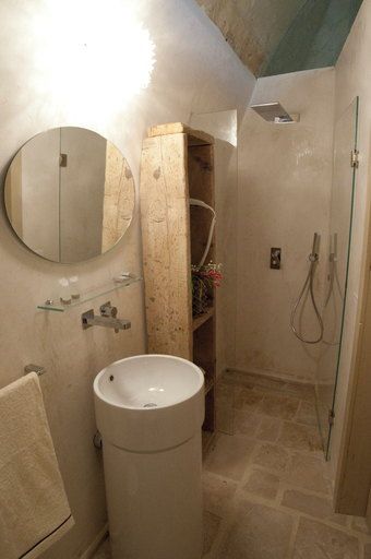 Bathroom 4, MATA SUITE, Matera