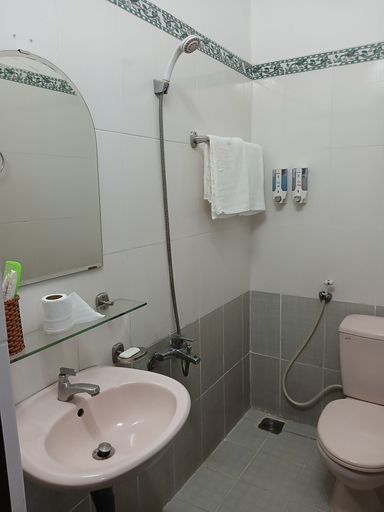 Bathroom 3, Minh Hieu Hotel, Tân Bình