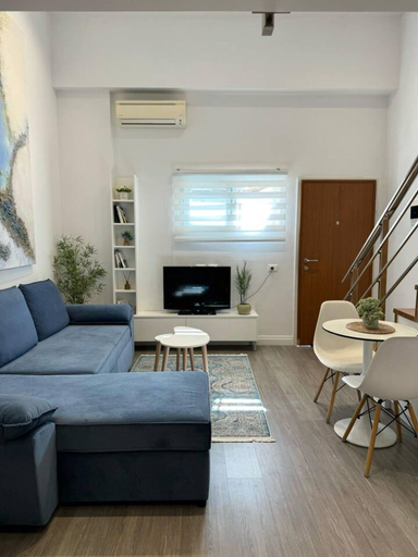 Room 3, Lovely Blue Home City Center Studio, Tirana