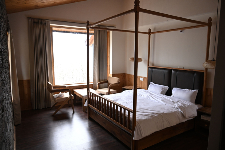 Bedroom 2, Odbo Stays Manali, Kullu