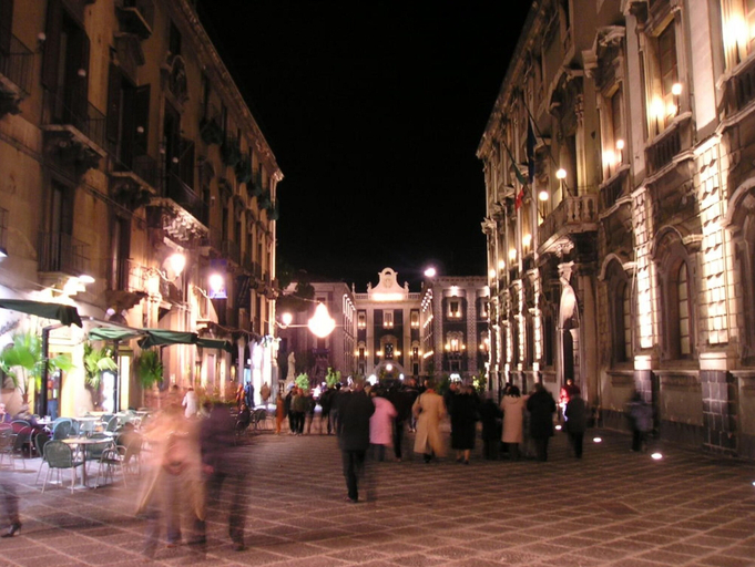 Room 2, Vicer Apartment With AC and Wi-fi, Catania