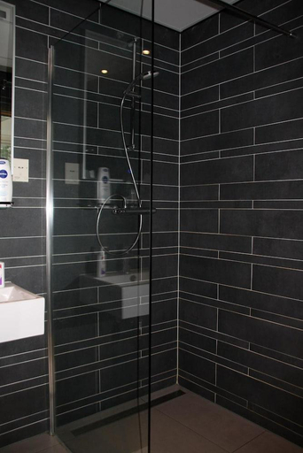 Bathroom 4, Hotel Kap City Centre, Amsterdam