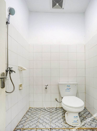Bathroom 5, Hotel O Edotel Tebe Syariah, Malang