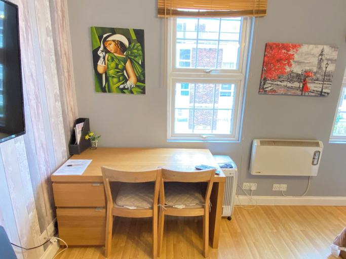 Others 4, City Centre Chic Apartment in London, London