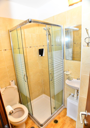 Bathroom 4, Avital Hotel