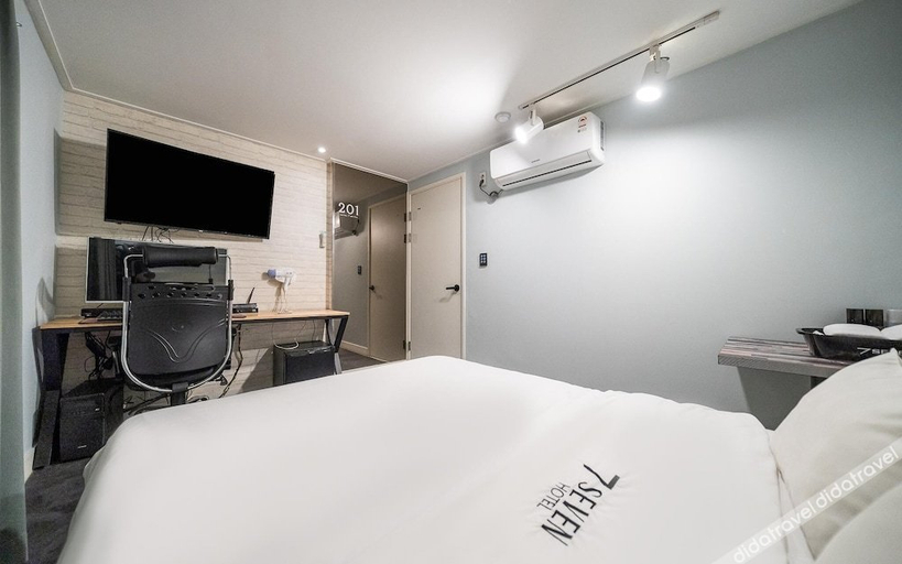 Bedroom 3, Cheonho Seven, Gandong