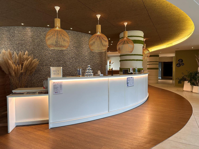 Public Area 4, Brit Hotel Saint Brieuc Plérin, Côtes-d'Armor