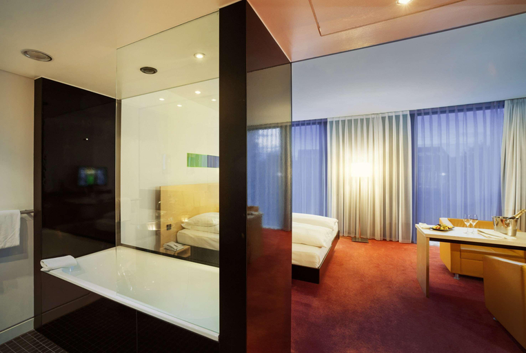 Bathroom 4, INNSiDE by Meliá Düsseldorf Seestern, Düsseldorf