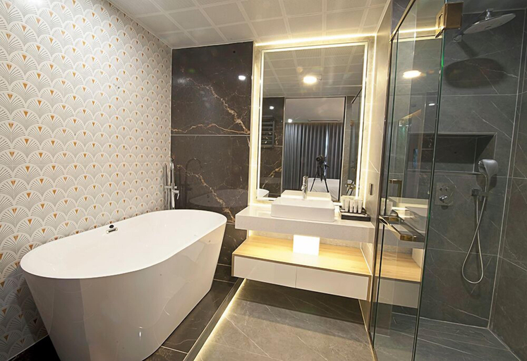 Bathroom 4, Elite Hotel, Hạ Long