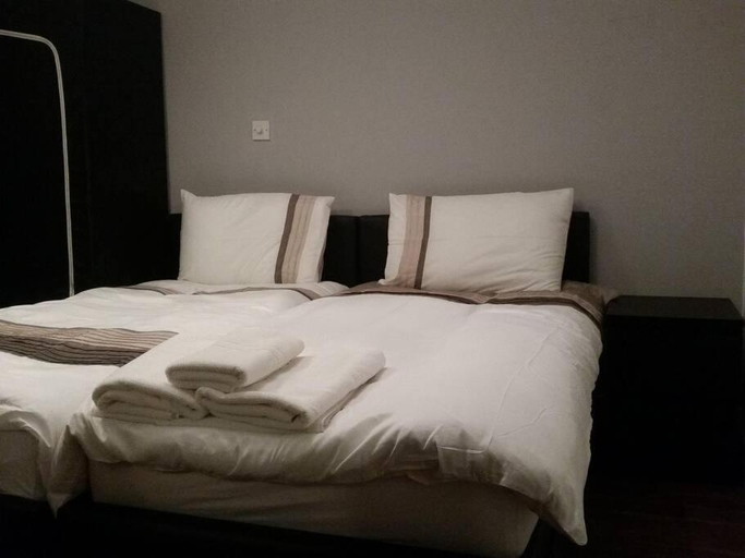 Guestroom, LOVELY 1 BED FLAT WITH GOOD TRANSPORT LINKS., London