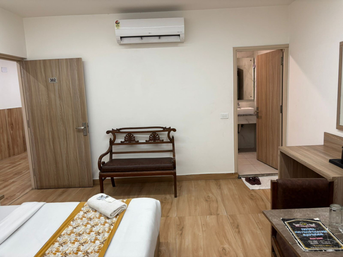 Bedroom 3, Hotel The Metropolitan IGI Airport, Delhi
