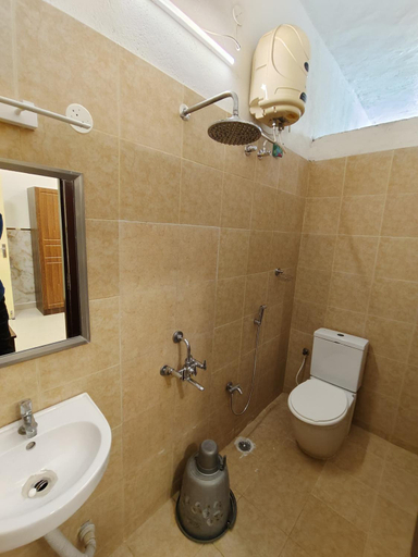 Bathroom 3, Sree Laxmi Vilas , Thoothukkudi