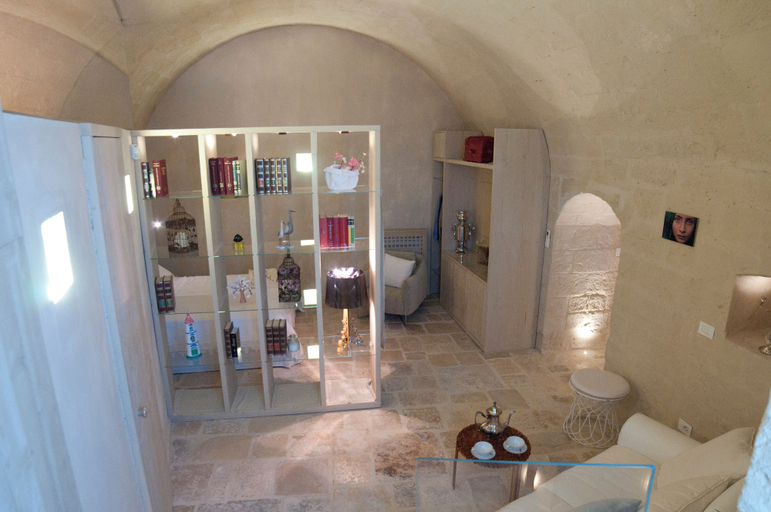 Others 5, MATA SUITE, Matera