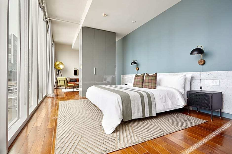 Bedroom 2, The Slate Hotel Downtown, Toronto