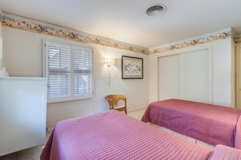 Bedroom 3, OAK Avenue 77, Sussex