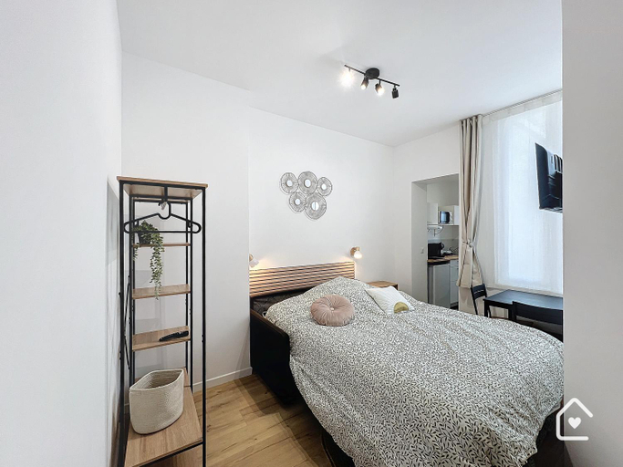 3, Studios - 1 min Gare Chatellerault - Entree Autonome -, Vienne