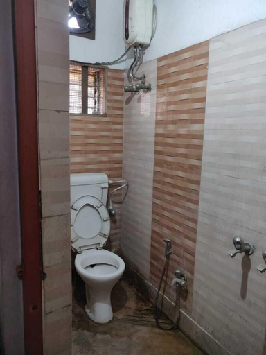 Bathroom 5, Deteex Classic Inn, North 24 Parganas