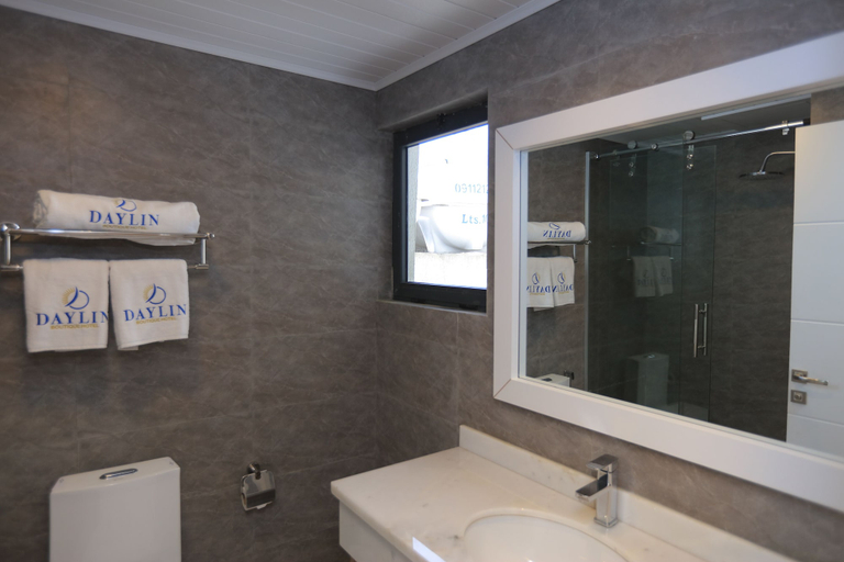 Bathroom, Daylin Guest House, Addis Abeba