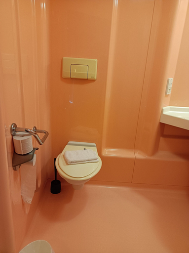 Bathroom 5, Premiere Classe Gueret, Creuse
