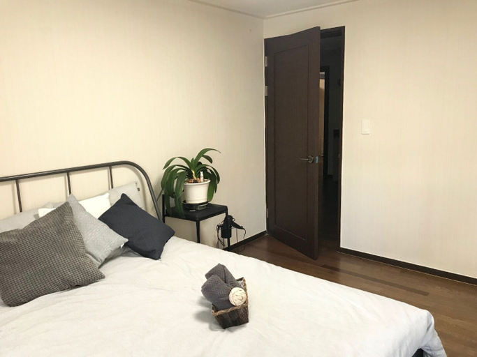 Bedroom 3, Sejong Party House, Busanjin