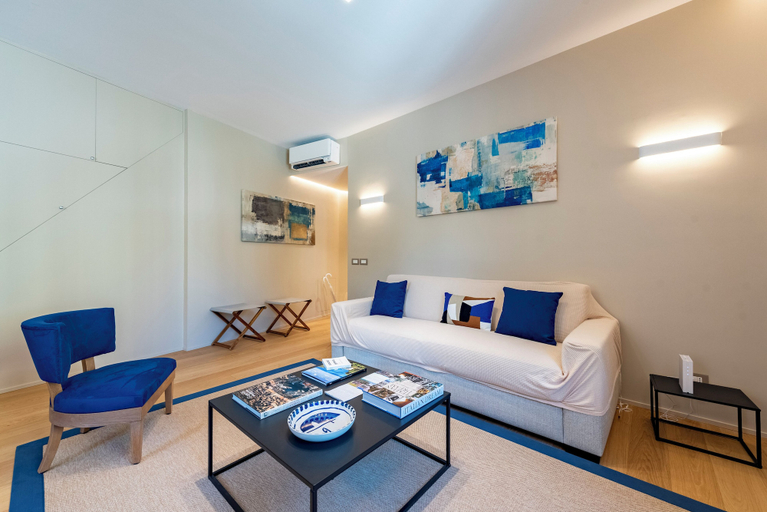 Others 2, A dreamlike apt in Piazzetta Portofino, Genova