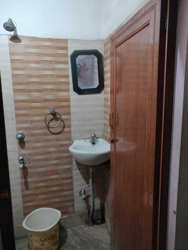 Bathroom 2, Deteex Classic Inn, North 24 Parganas