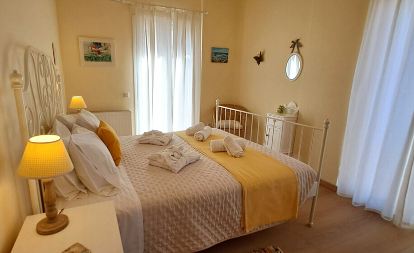 Bedroom 4, Garitsa bay Apartment, Ionian Islands