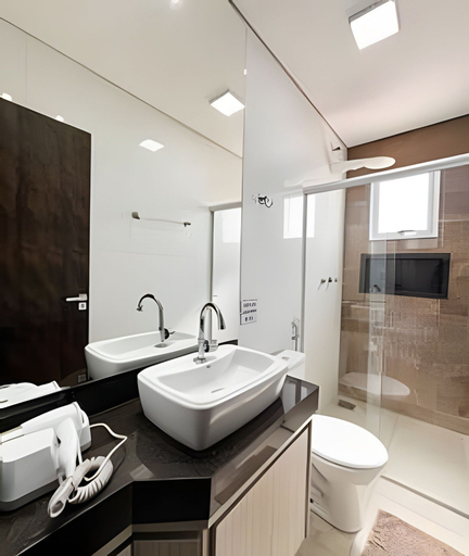 Bathroom 2, Castelo Branco, Patos de Minas