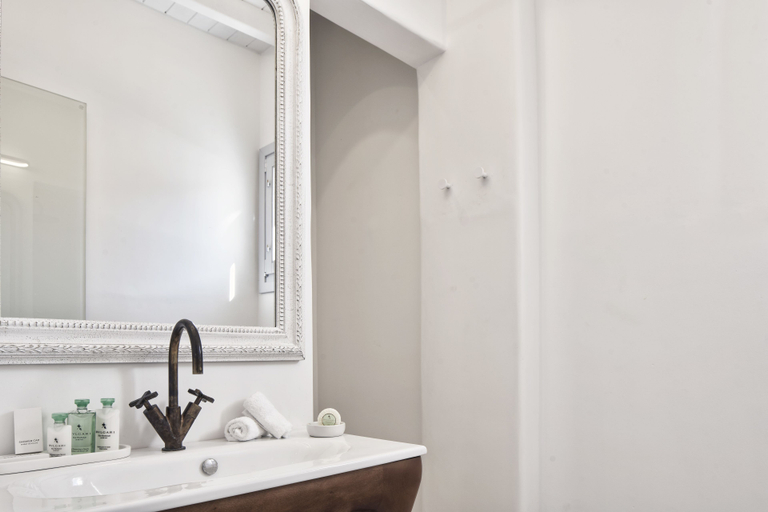 Bathroom 5, Katikies Elia House Mykonos, South Aegean