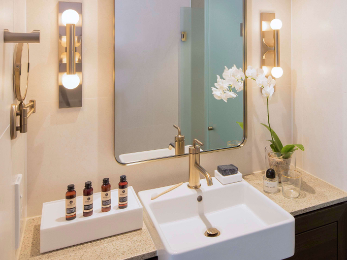 Bathroom 11