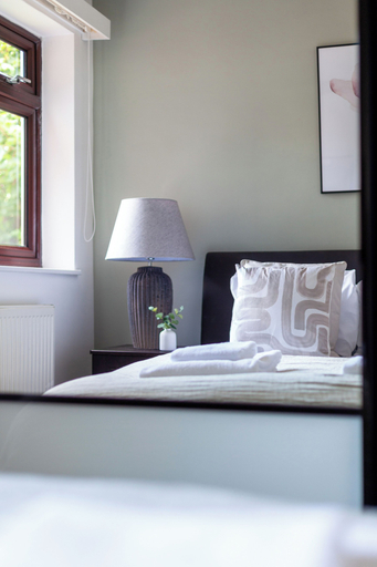 Bedroom 3, The Ealing Collection, London