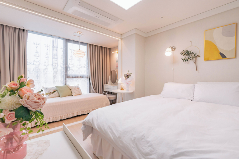 Bedroom 4, CentralViewSuite Residence Myeongdong, Jung