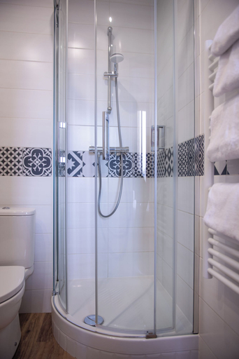 Bathroom 4, Hôtel Istria by Magna Arbor, Paris