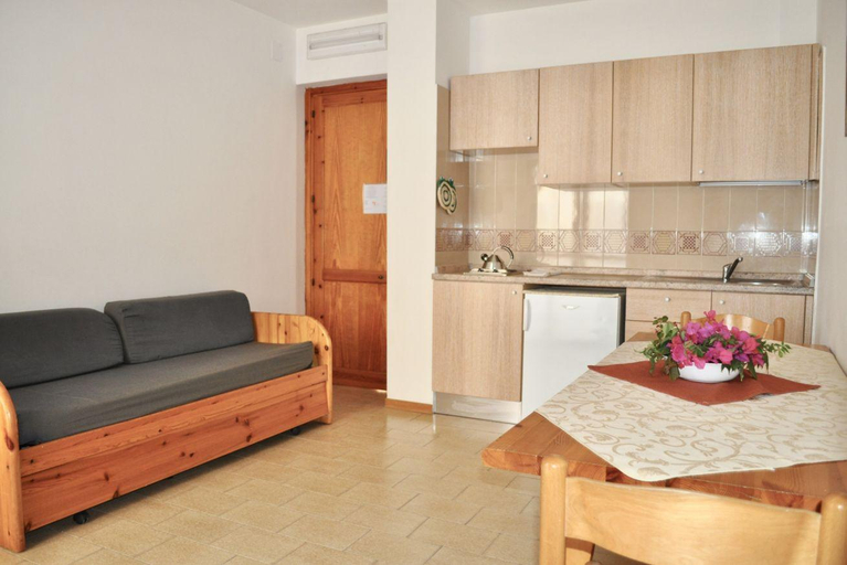 Others 5, Gli Eucalipti Residence, Sassari
