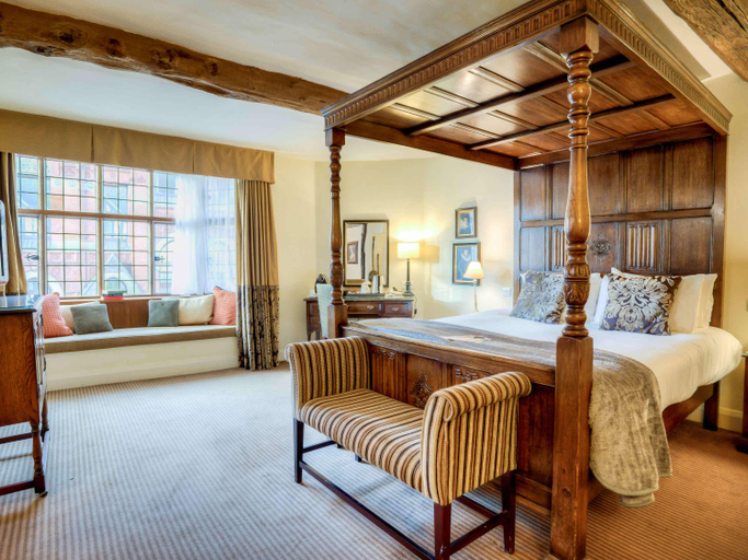 Bedroom 2, Mercure Stratford upon Avon Shakespeare Hotel, Warwickshire