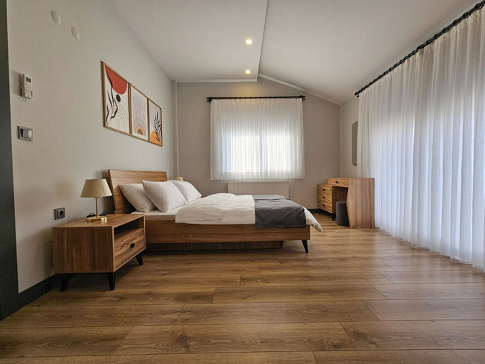 Room 2, Professionally Maintained Spacious New Suites 2-5, Antalya