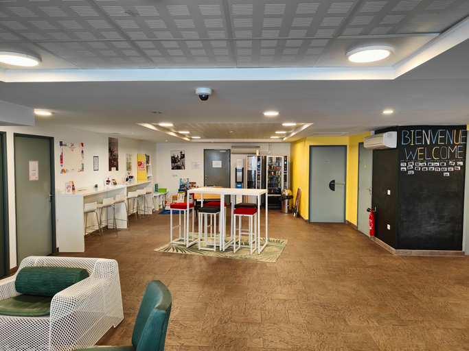 Public Area 3, Aparthotel Adagio Access Poitiers, Vienne