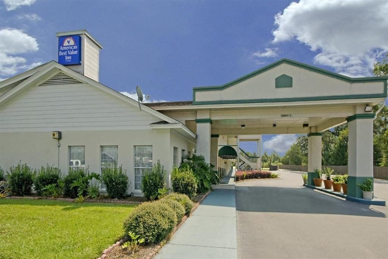 Exterior & Views 2, Motel 6 Marianna, FL, Jackson