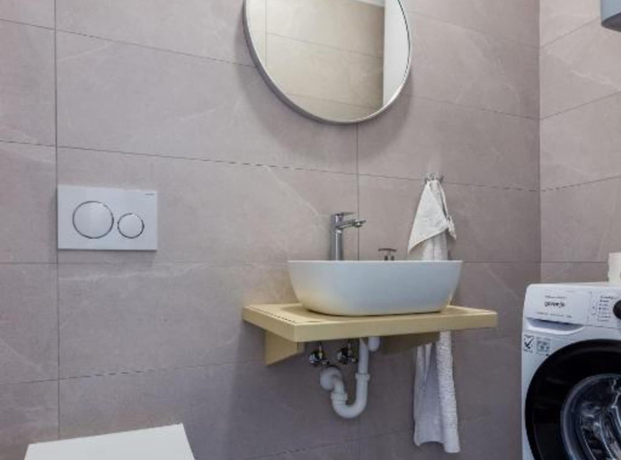 Bathroom 3, Peaceful Murvica Villa Pool, Garden, and Modern Comfort, Poličnik