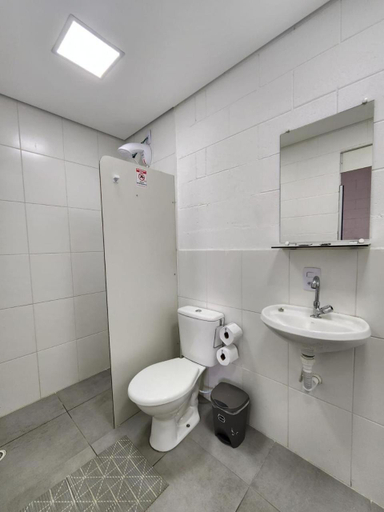 Bathroom 3, Vila 50, São Paulo