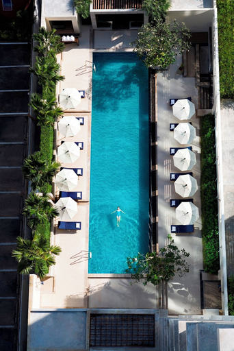 Swimming Pool 11