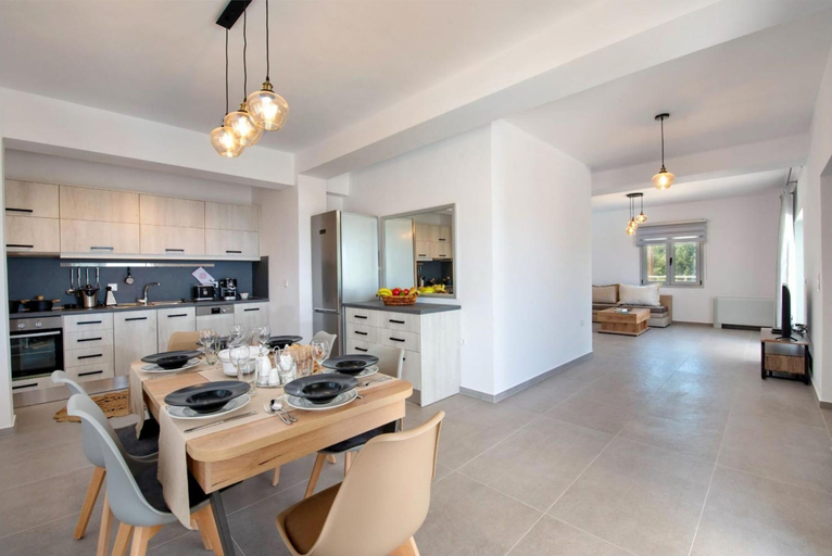 Room 5, Tania Villa - Elegant 4 BR Villa With Private Pool, Ionian Islands