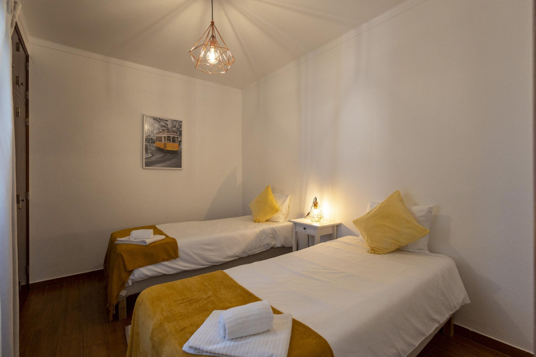 Bedroom 4, White House by Acasadascasas, Mafra