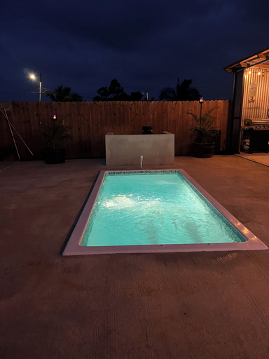 Sport & Beauty 4, El Camper with private pool