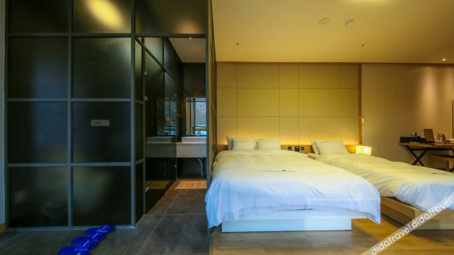 Bedroom 2, bolton hotel, Gwangsan
